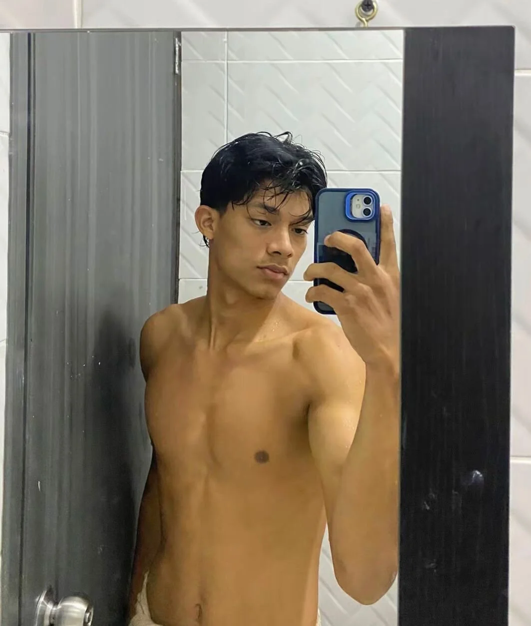 XXX Porn Photo of Nude Andeuw__ 5