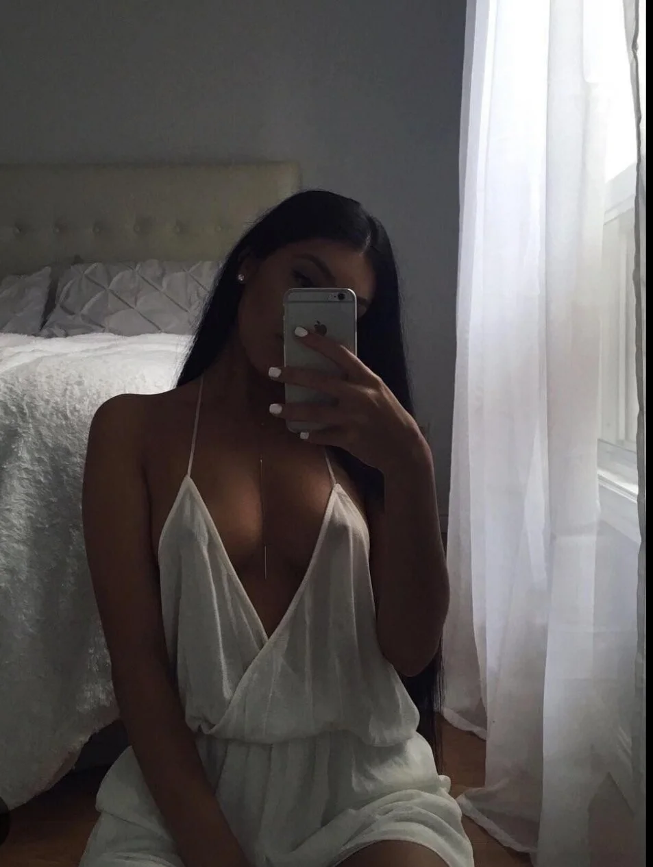 XXX Porn Photo of Nude ErikaVlovely 1