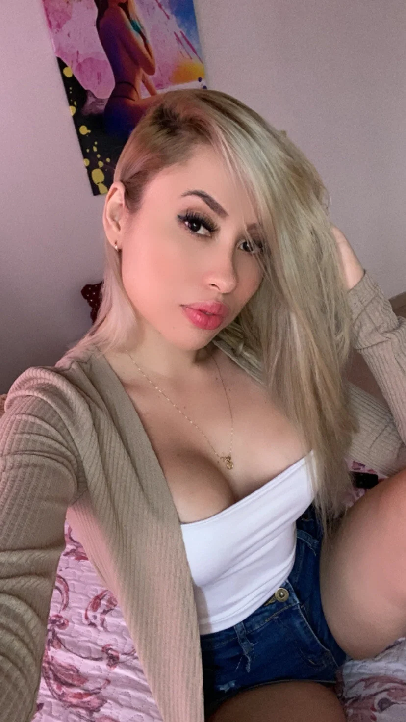 XXX Porn Photo of Nude Emii_Sweet 6