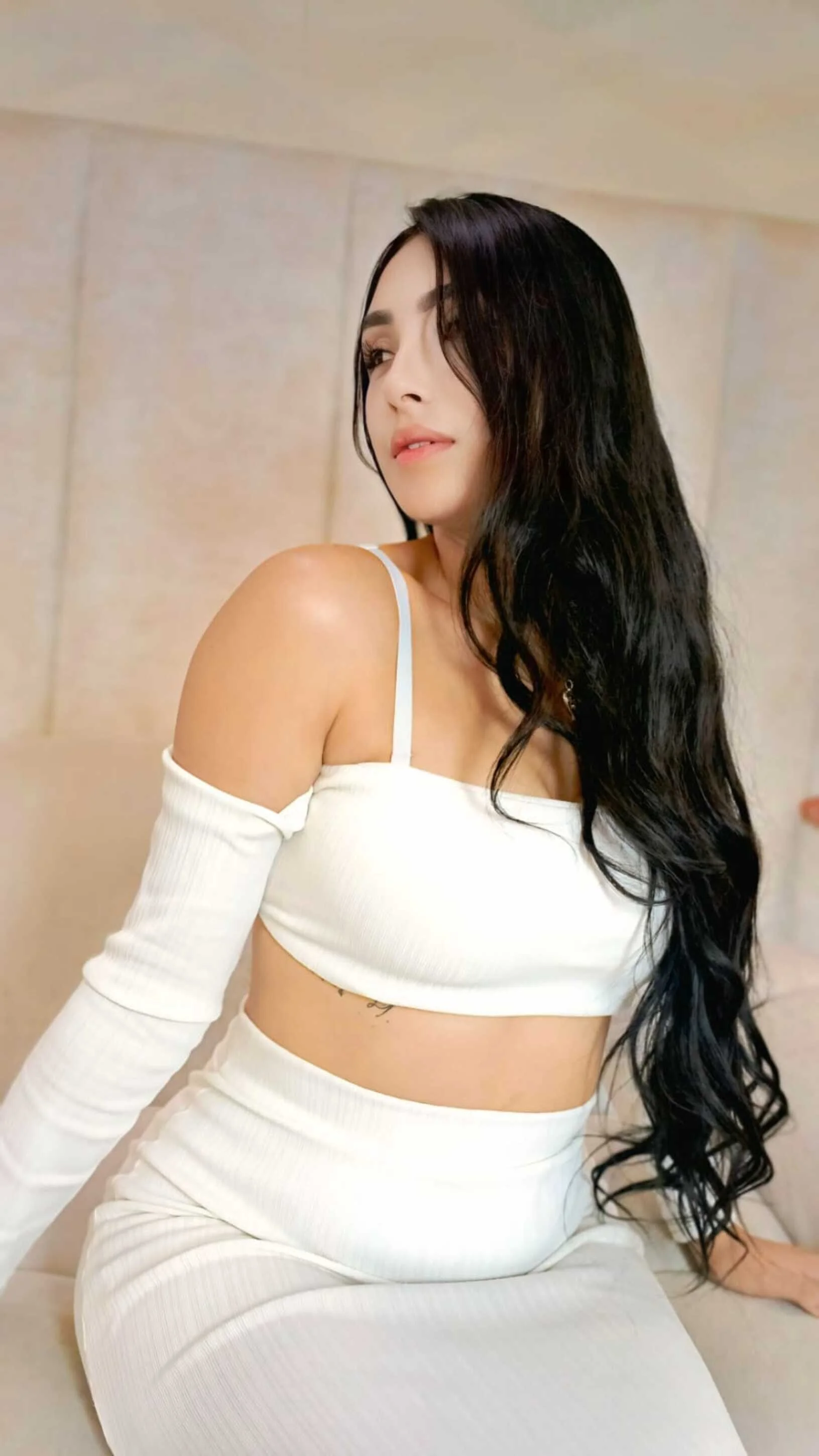 XXX Porn Photo of Nude isabellajons 4