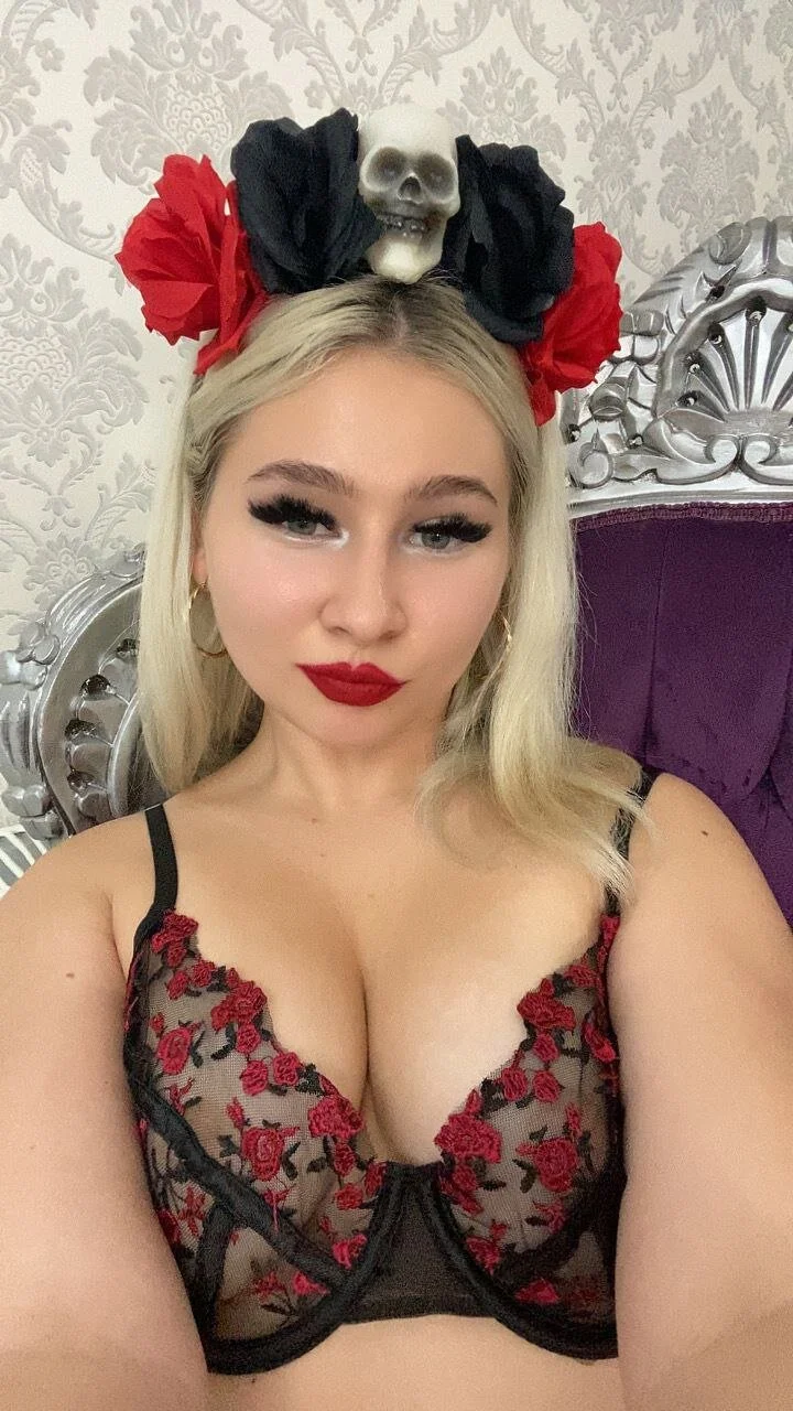 XXX Porn Photo of Nude SuzzySweet18 32
