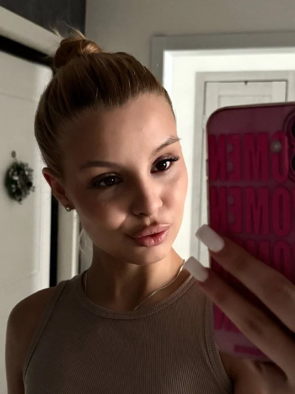 XXX Porn Photo of Nude ViolettaDarling 3
