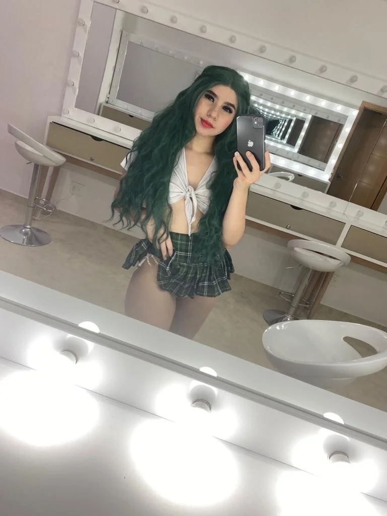 XXX Porn Photo of Nude sweet_nicole_11 3