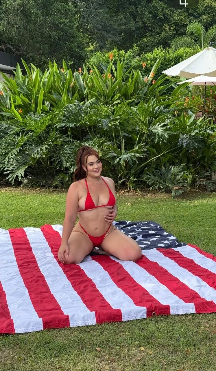 XXX Porn Photo of Nude Emilia_monroe 16