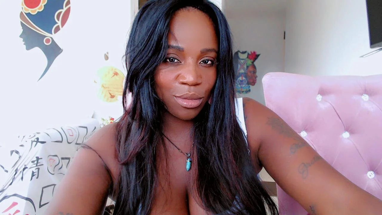XXX Porn Photo of Nude Adrilovechocolate 6