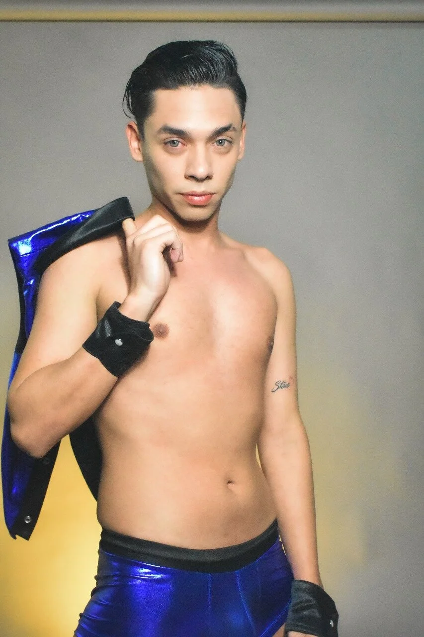 XXX Porn Photo of Nude Ian_Schneider 16