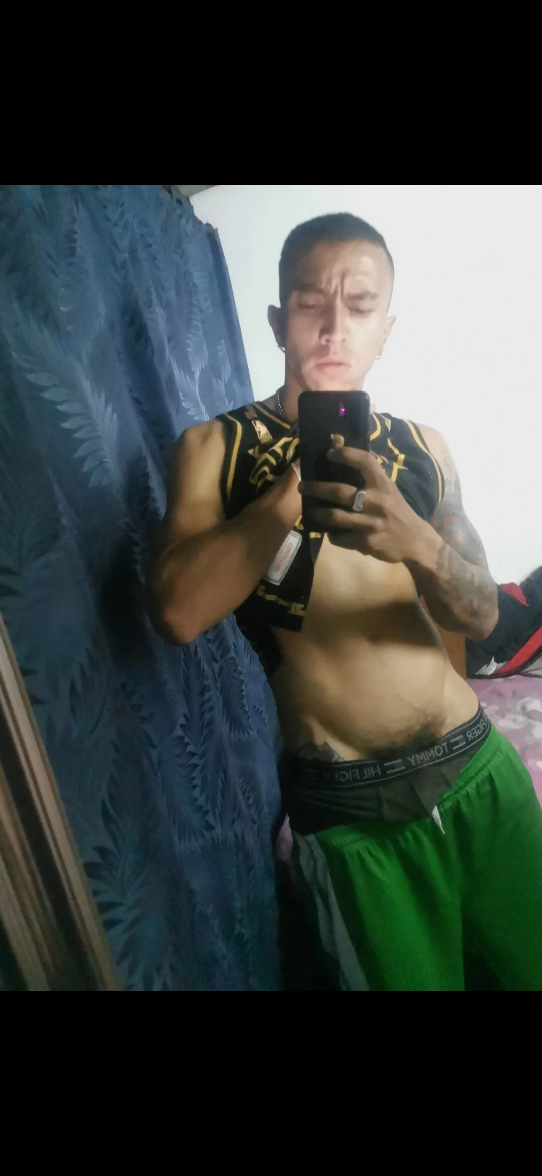 XXX Porn Photo of Nude rogert_xx 19