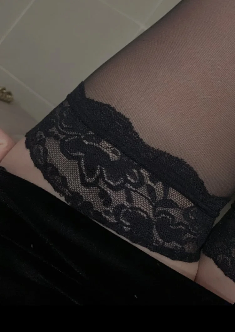 XXX Porn Photo of Nude emilia_mur 7