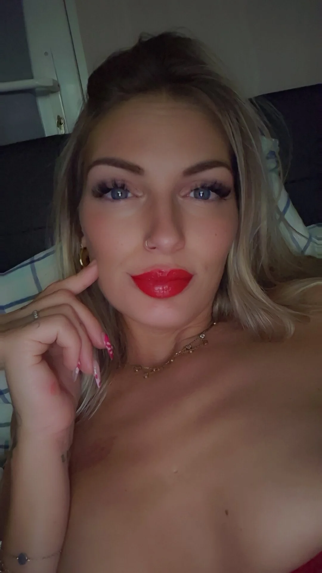 XXX Porn Photo of Nude Ly_die 19