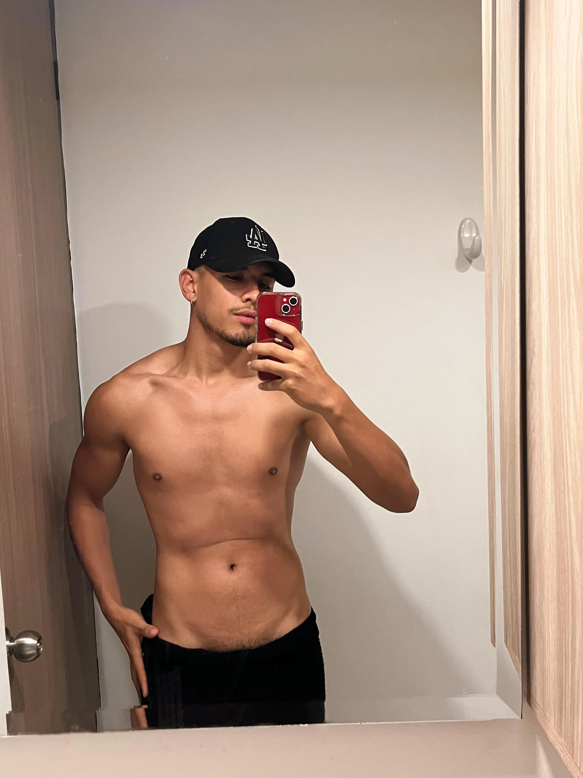 XXX Porn Photo of Nude Aaronfox_x 98