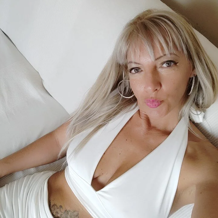 XXX Porn Photo of Nude LaraLuxx 5