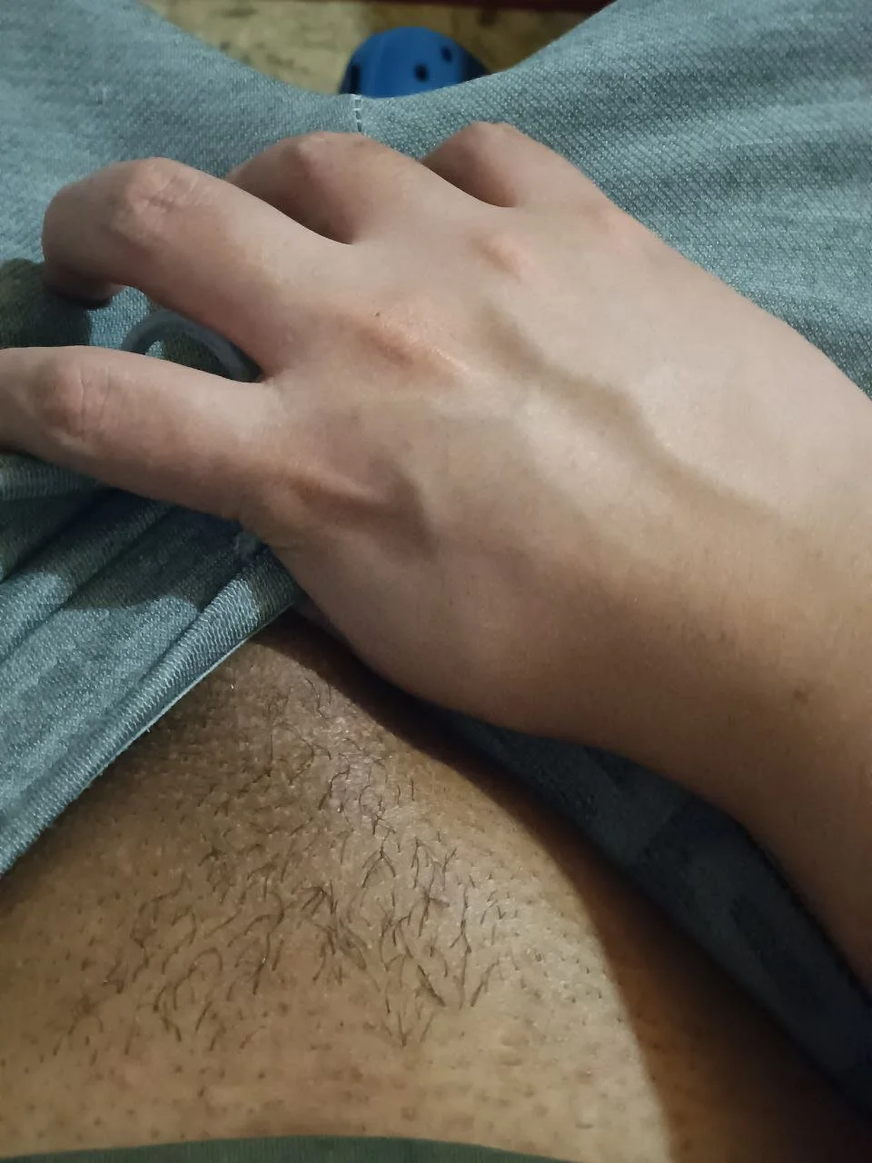 XXX Porn Photo of Nude beautiful_hands_ 2