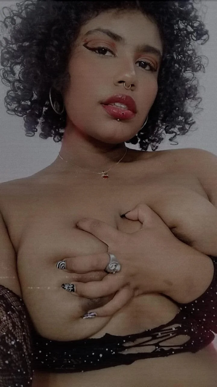 XXX Porn Photo of Nude sexy_curlylady 4