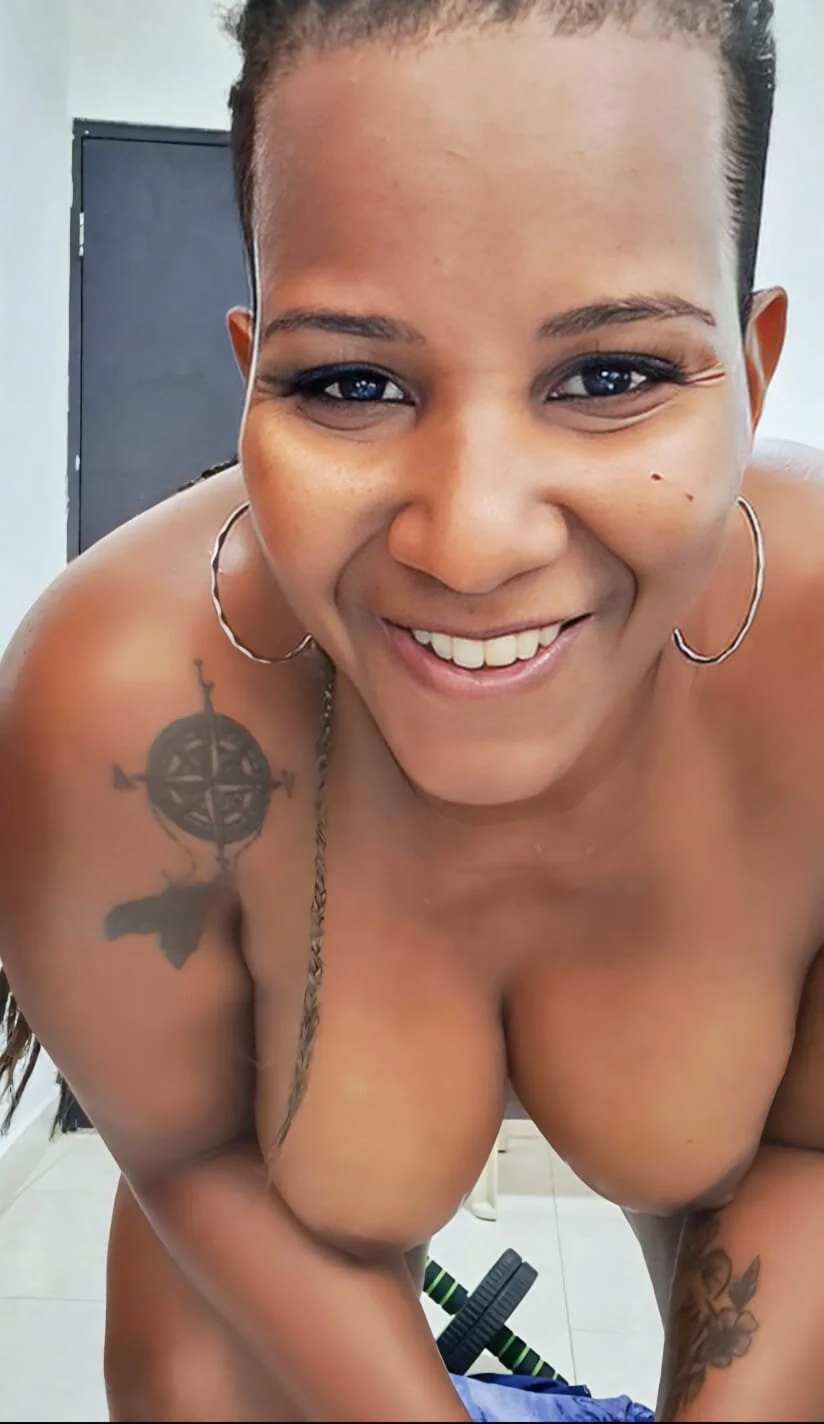 XXX Porn Photo of Nude VikysDavis 13