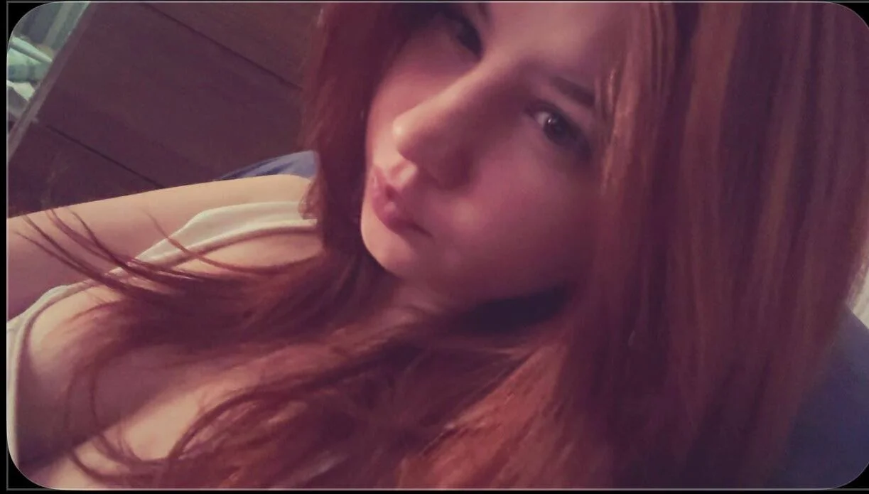 XXX Porn Photo of Nude EmmaLovelyBB 1