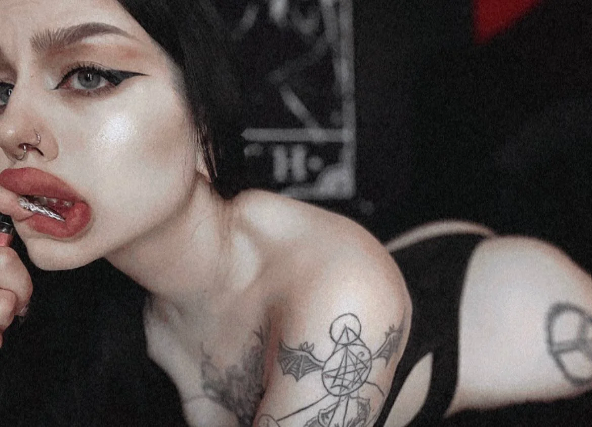 XXX Porn Photo of Nude alexx_succubus 16