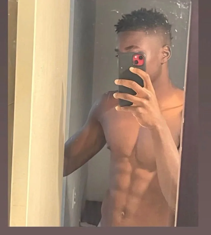 XXX Porn Photo of Nude JeanDantte 4