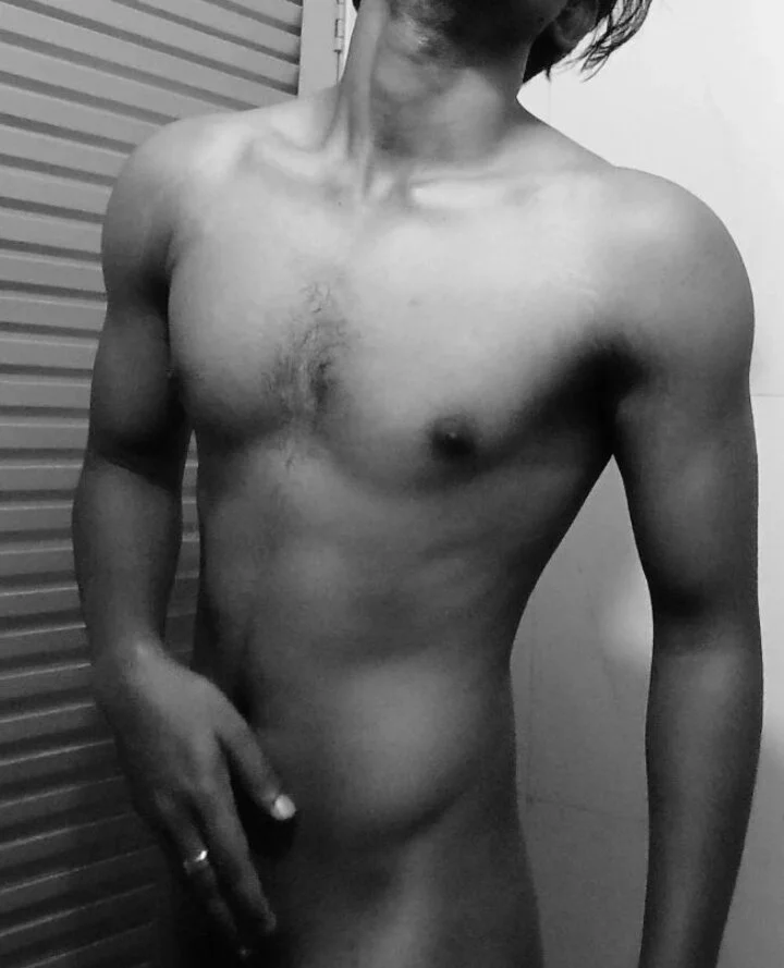 XXX Porn Photo of Nude hottboy_39 23
