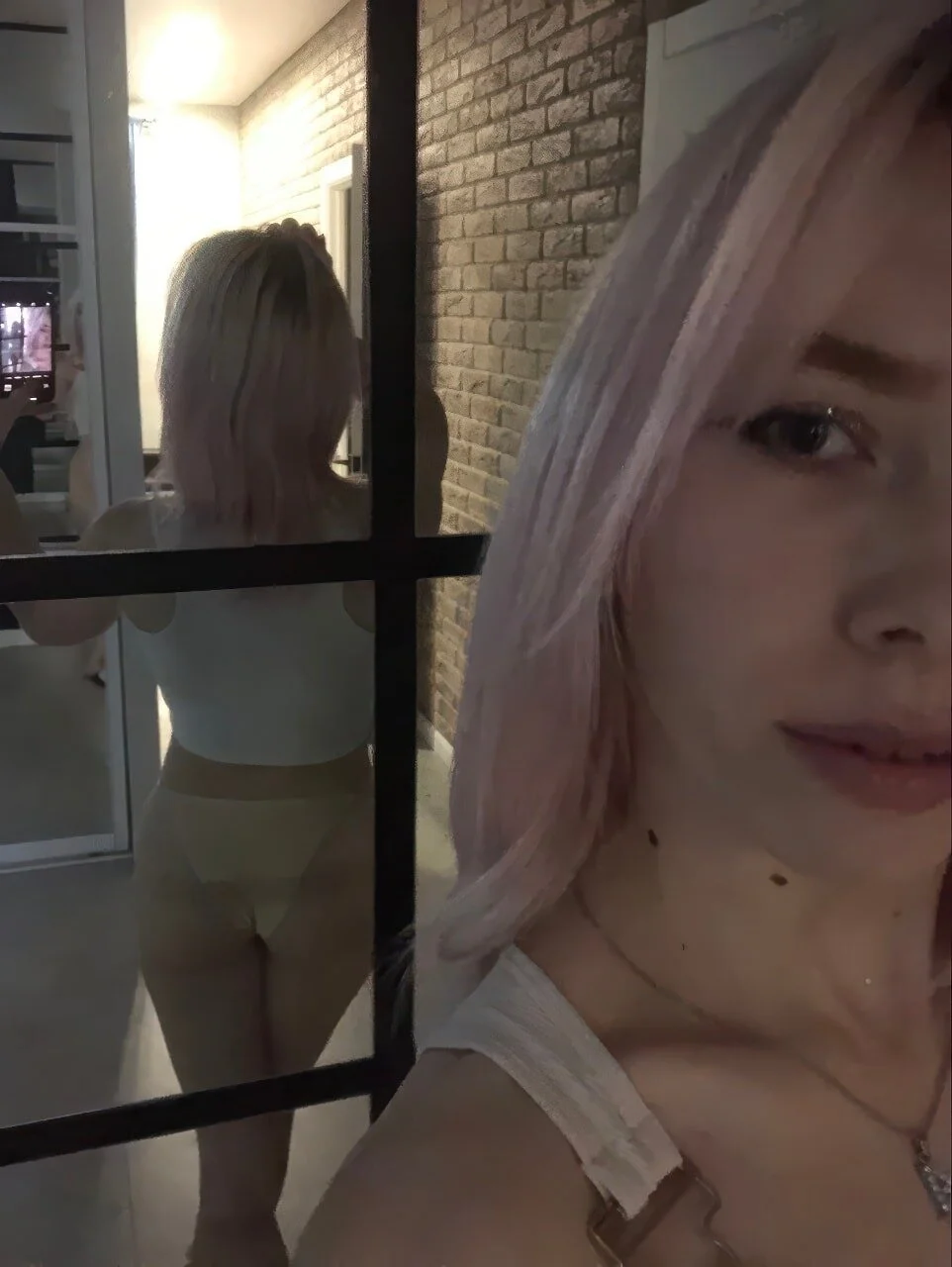 XXX Porn Photo of Nude JuliannaWenger 9