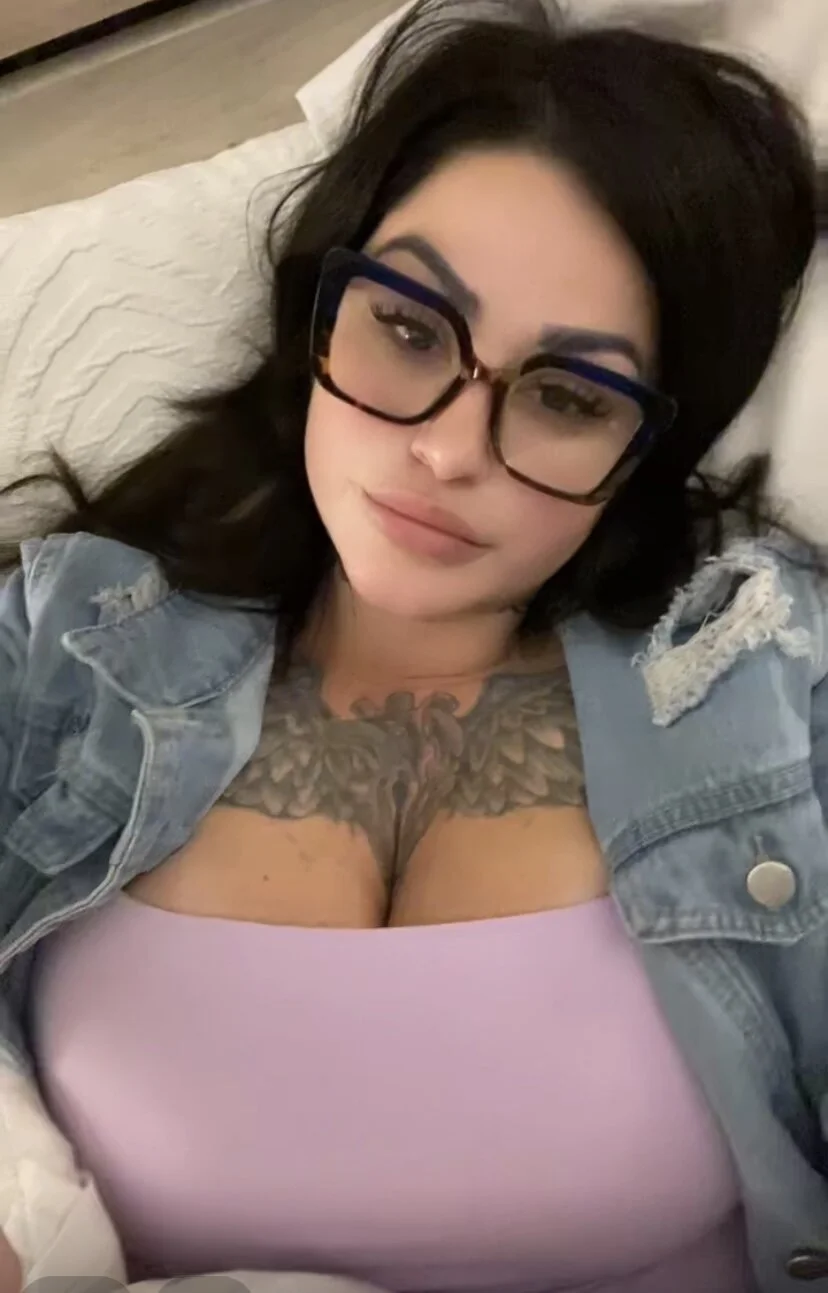 XXX Porn Photo of Nude TexasTattooedHouseWife 1