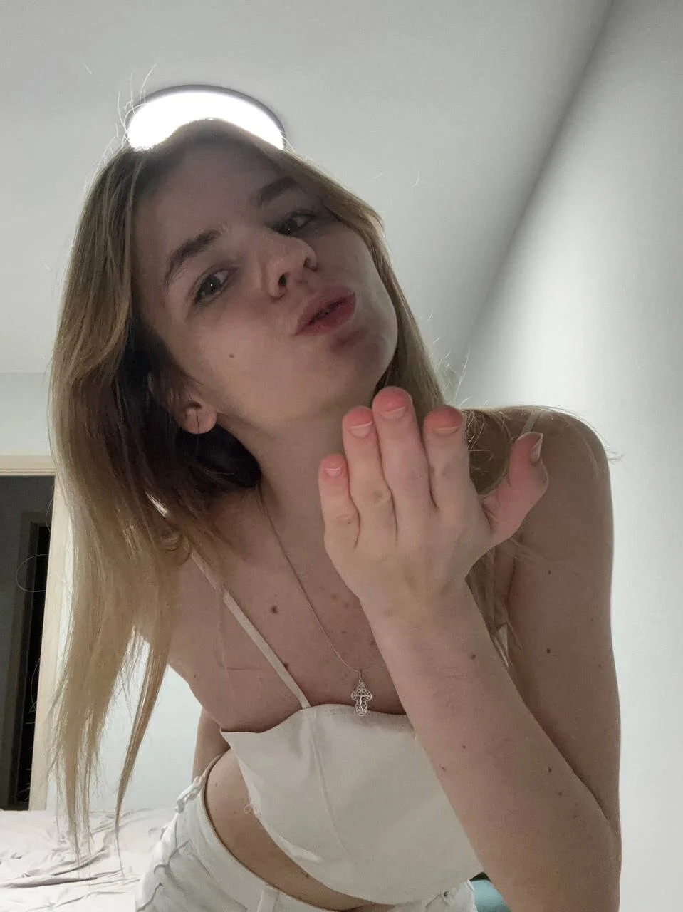 XXX Porn Photo of Nude Peachy_keens 15