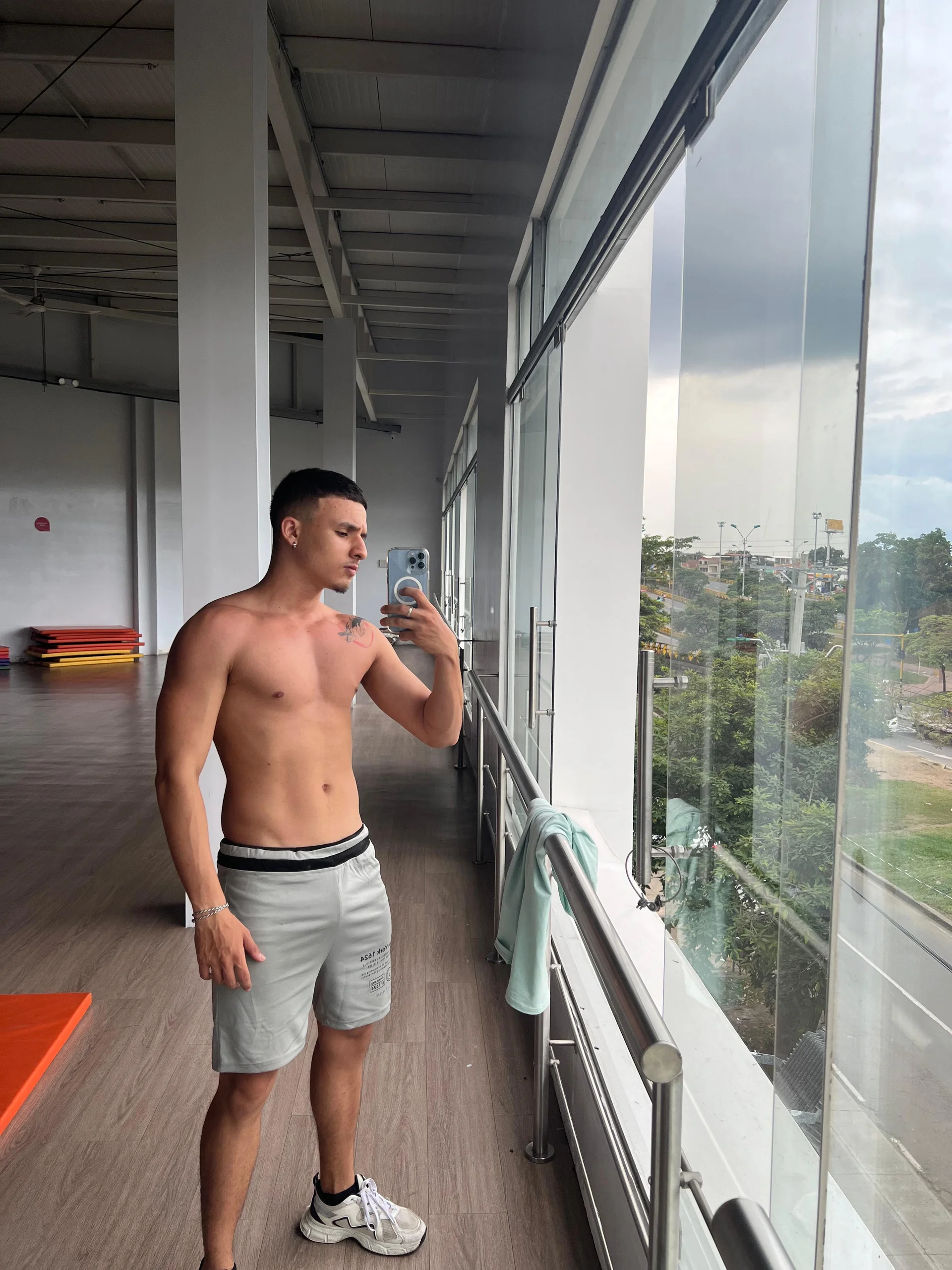 XXX Porn Photo of Nude Andrew_lovely18 5
