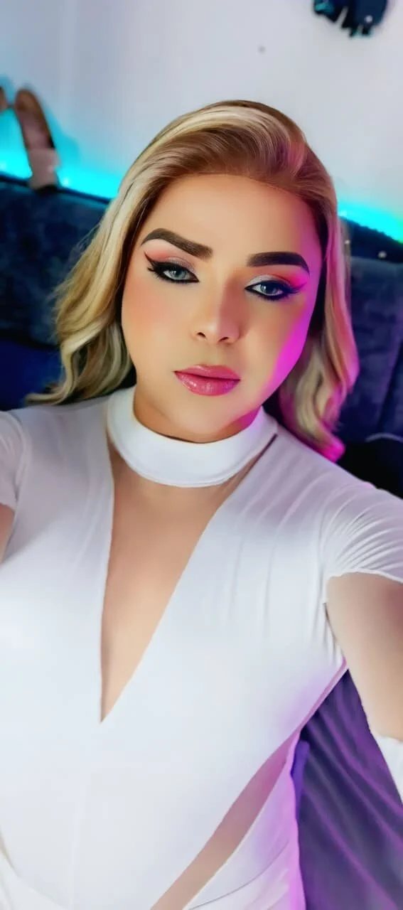 XXX Porn Photo of Nude IvettePetit 13