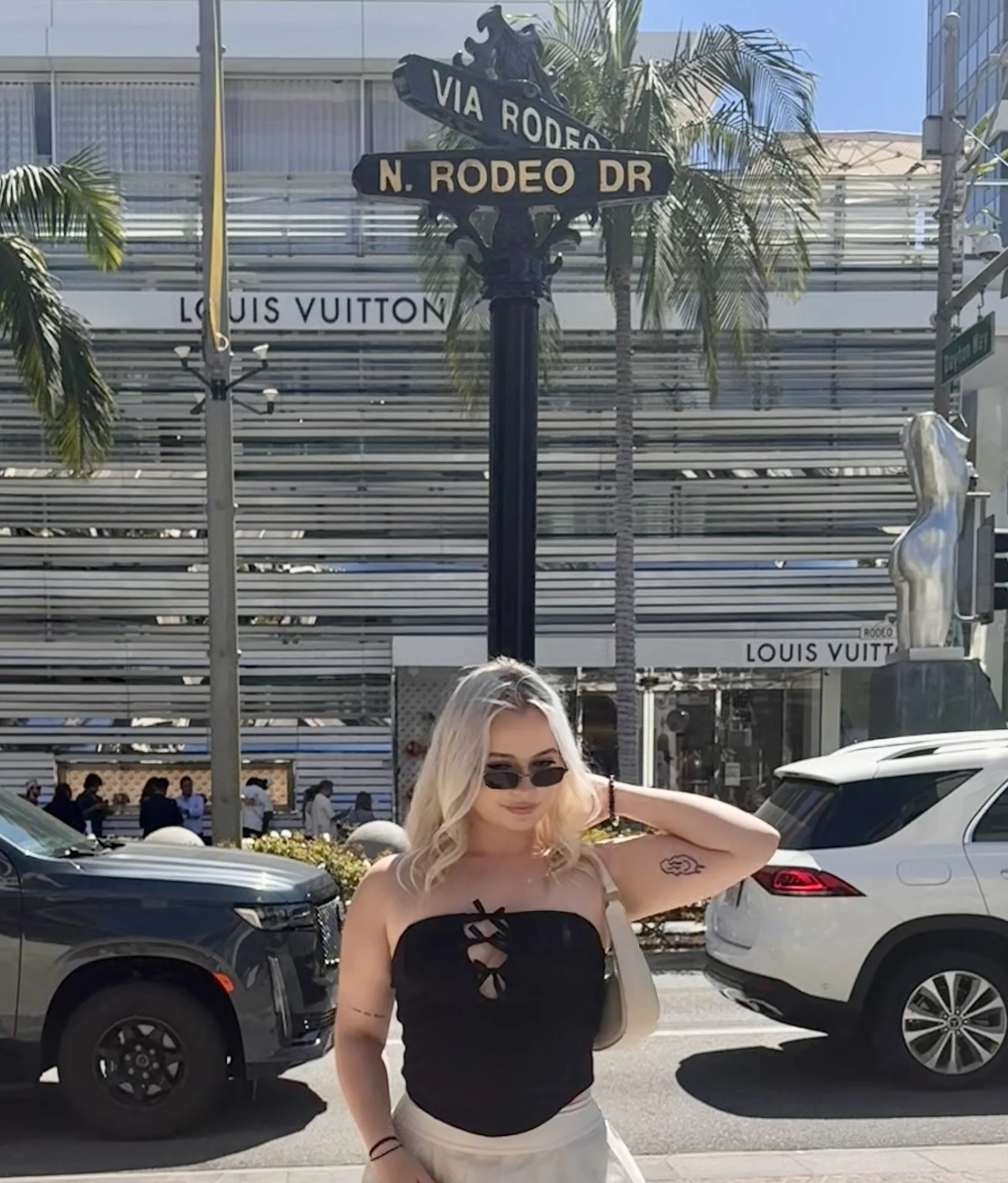 XXX Porn Photo of Nude margot_robbie7 7