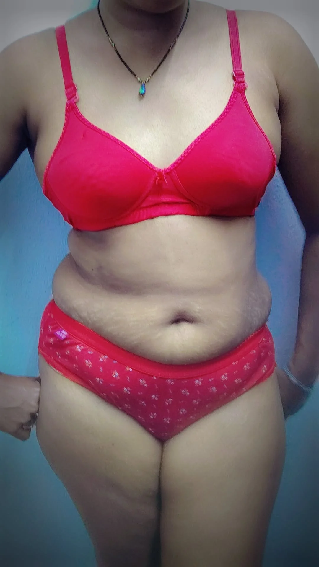XXX Porn Photo of Nude tamil_Sigappu_Roja 3