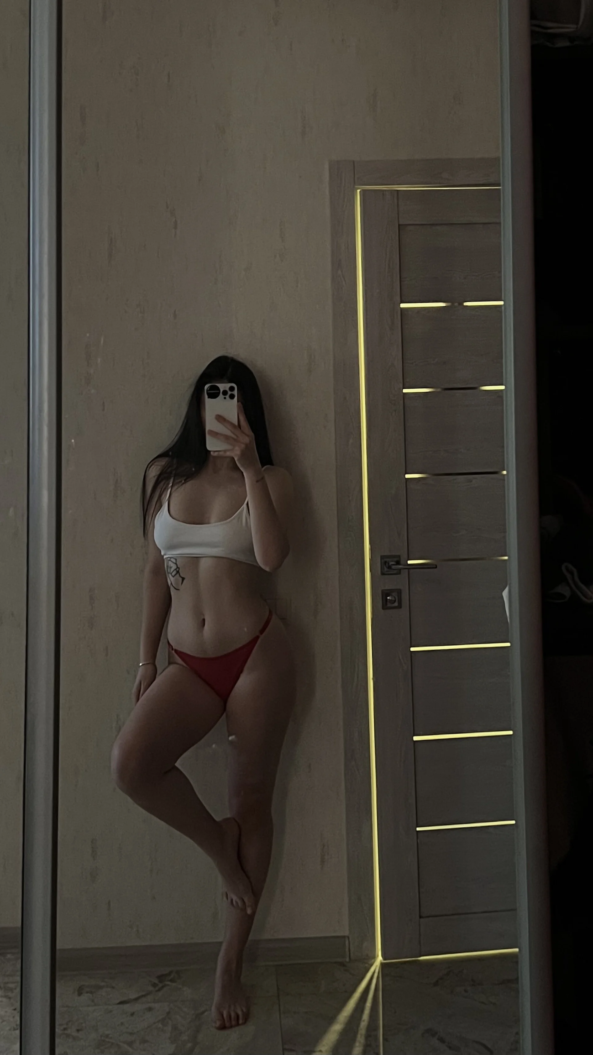XXX Porn Photo of Nude Pupmbuzzylin 8