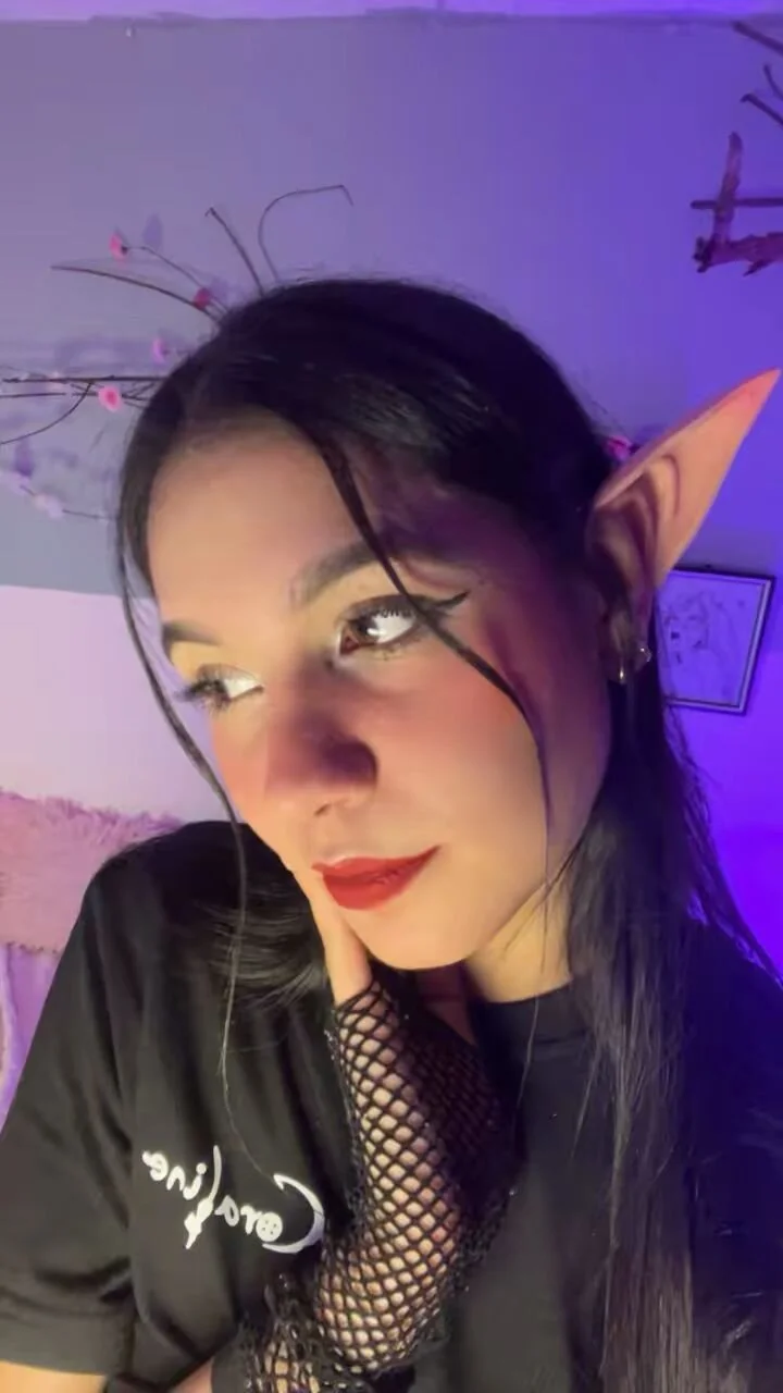 XXX Porn Photo of Nude Emmiicute 19