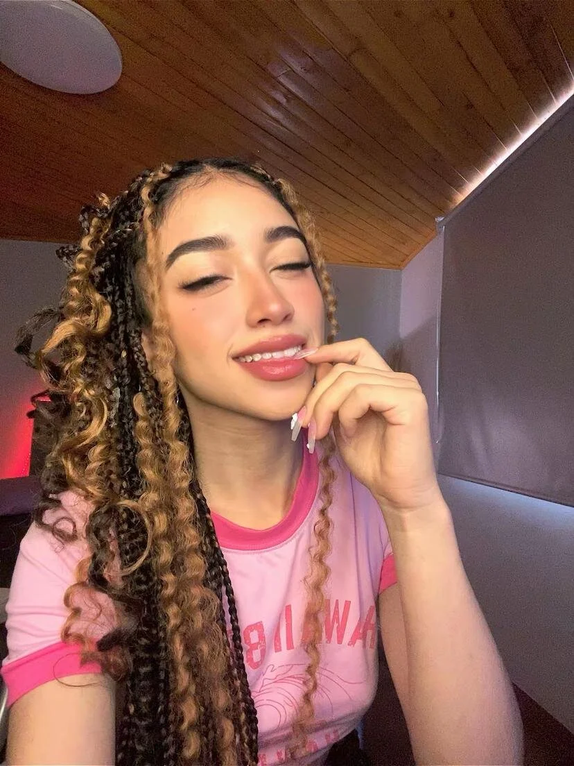 XXX Porn Photo of Nude alahia_pink 6