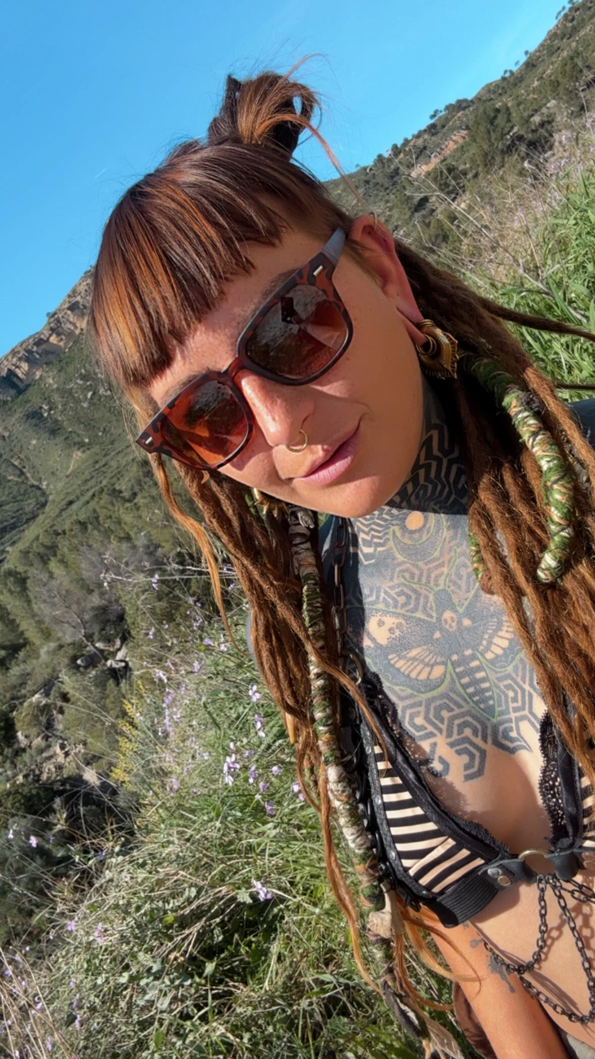 XXX Porn Photo of Nude HornyHippy1 2
