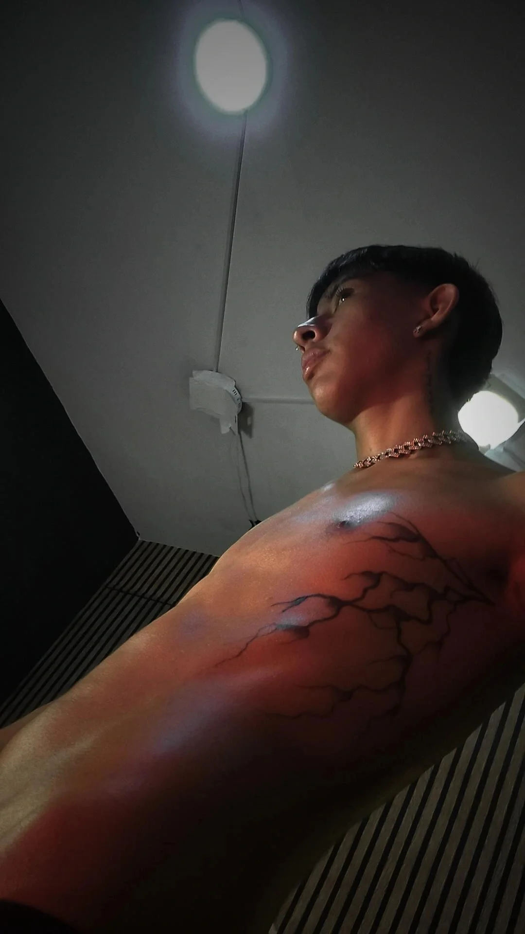 XXX Porn Photo of Nude Tommy_Fox 33