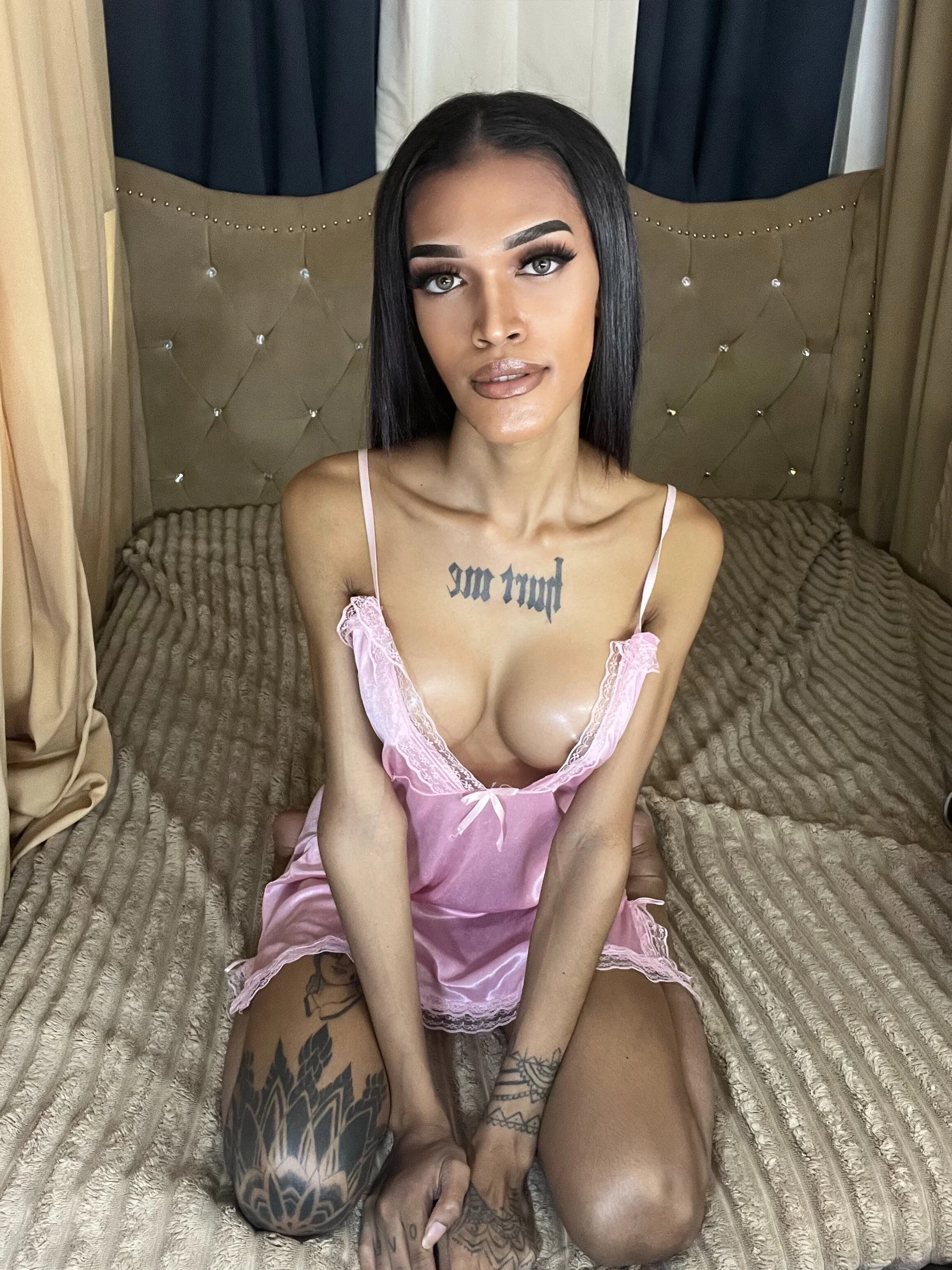 XXX Porn Photo of Nude urlatinagoddes4uxxx 5