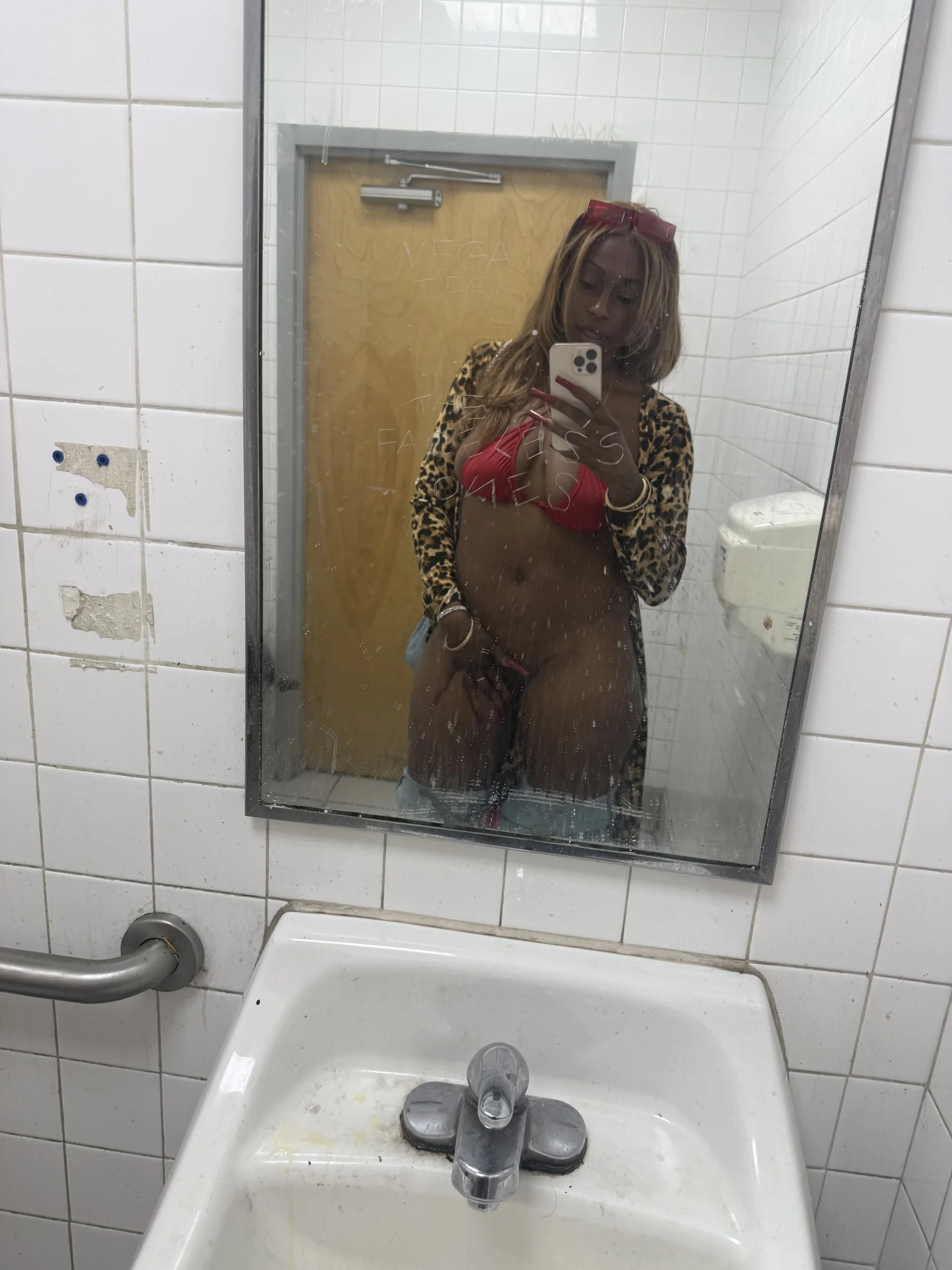XXX Porn Photo of Nude MadameMuse 50