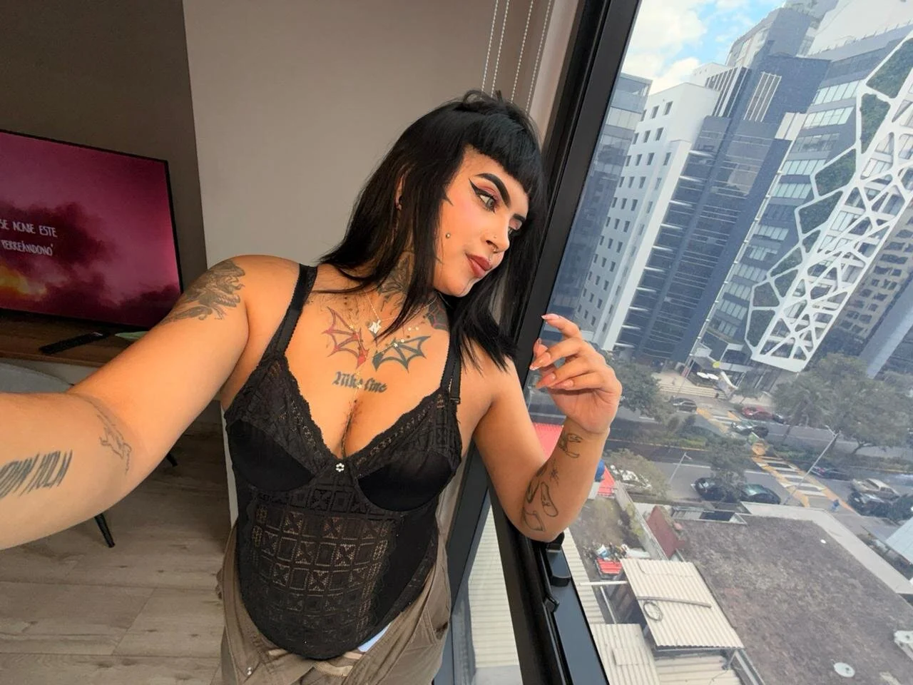 XXX Porn Photo of Nude LauriInk1 5