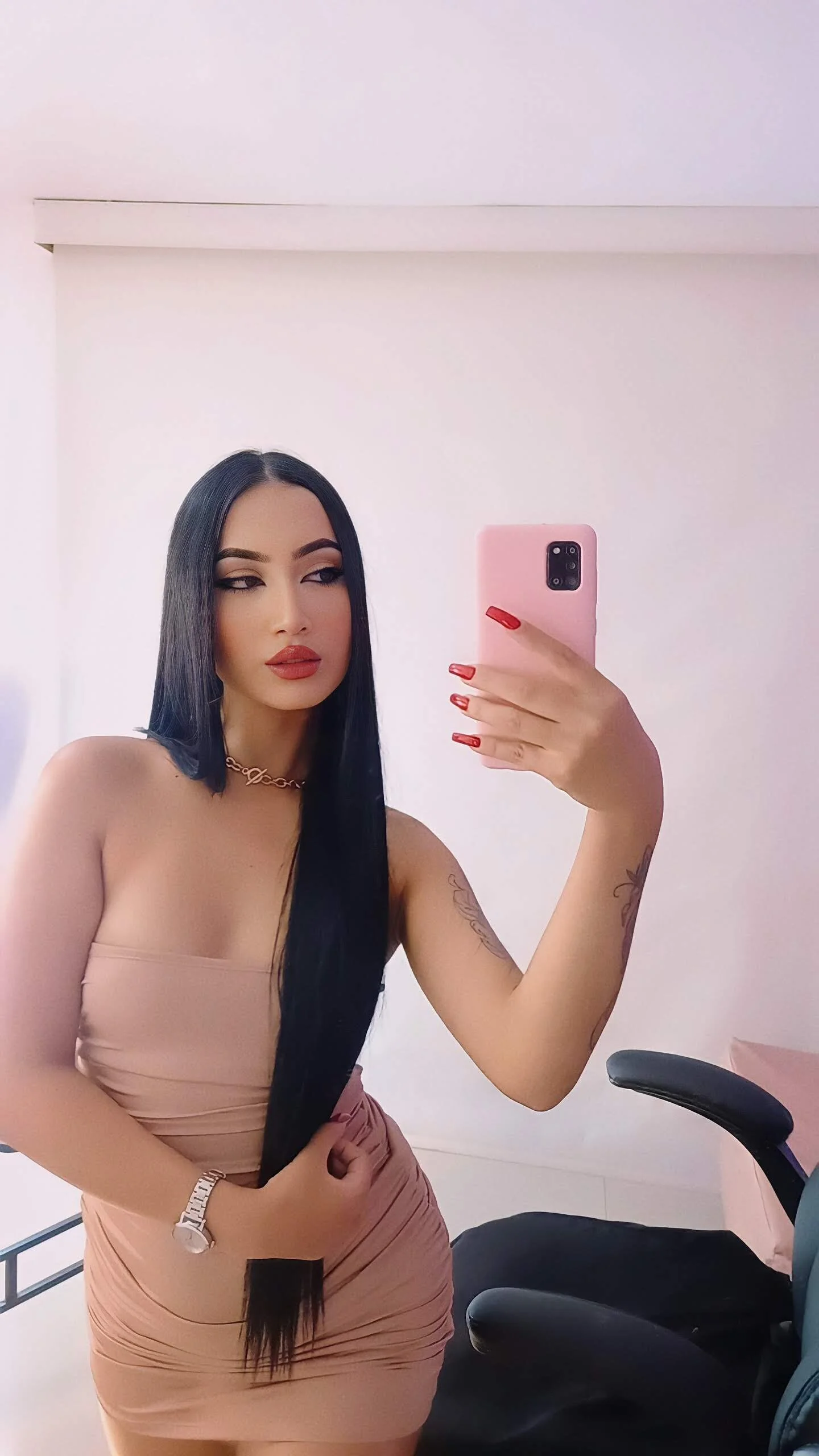 XXX Porn Photo of Nude morganlake_ 33