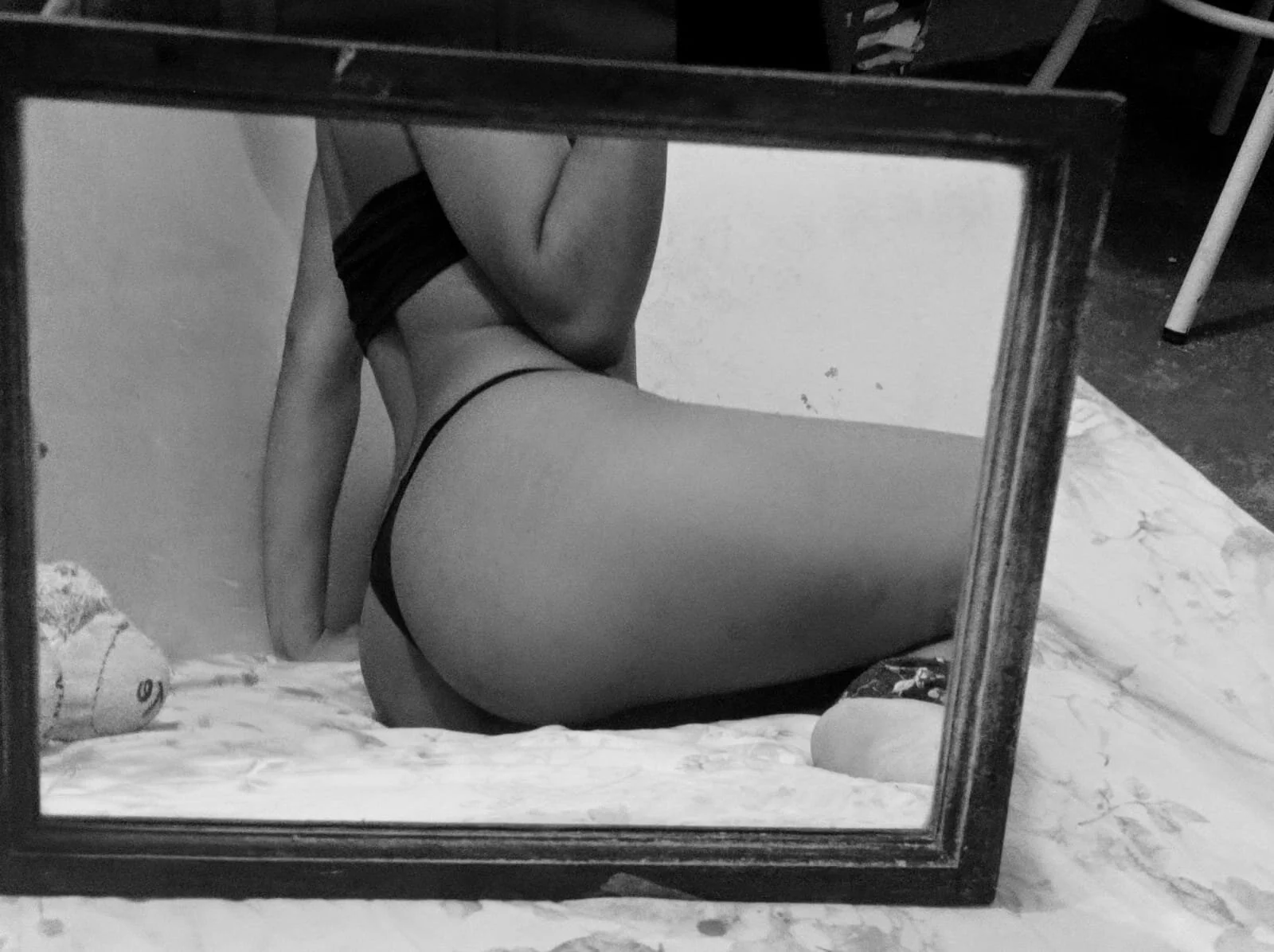 XXX Porn Photo of Nude lucie_petite 3