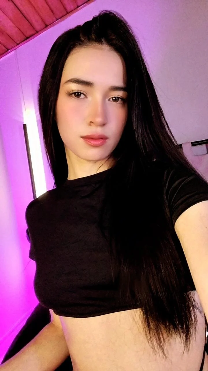 XXX Porn Photo of Nude ella__olmos 6