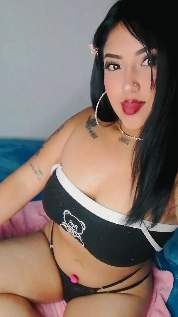 XXX Porn Photo of Nude nikol_19x 3