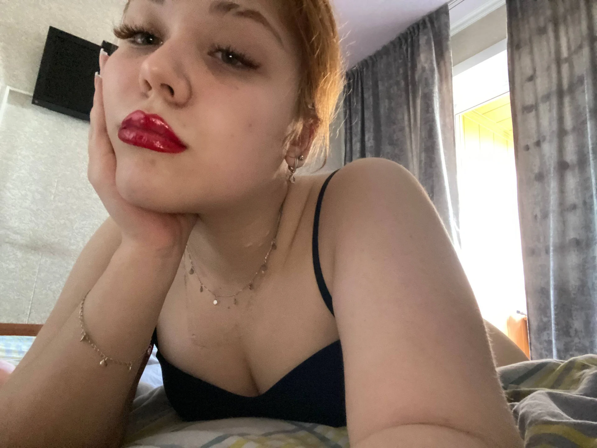 XXX Porn Photo of Nude SigningOculus 2