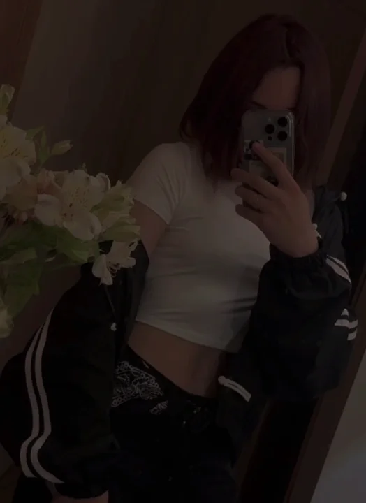 XXX Porn Photo of Nude Batty_Love 3