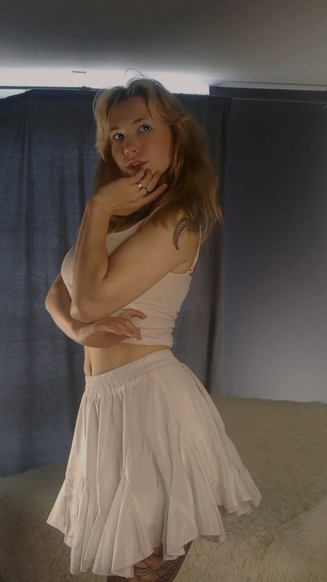 XXX Porn Photo of Nude RenVixen 13