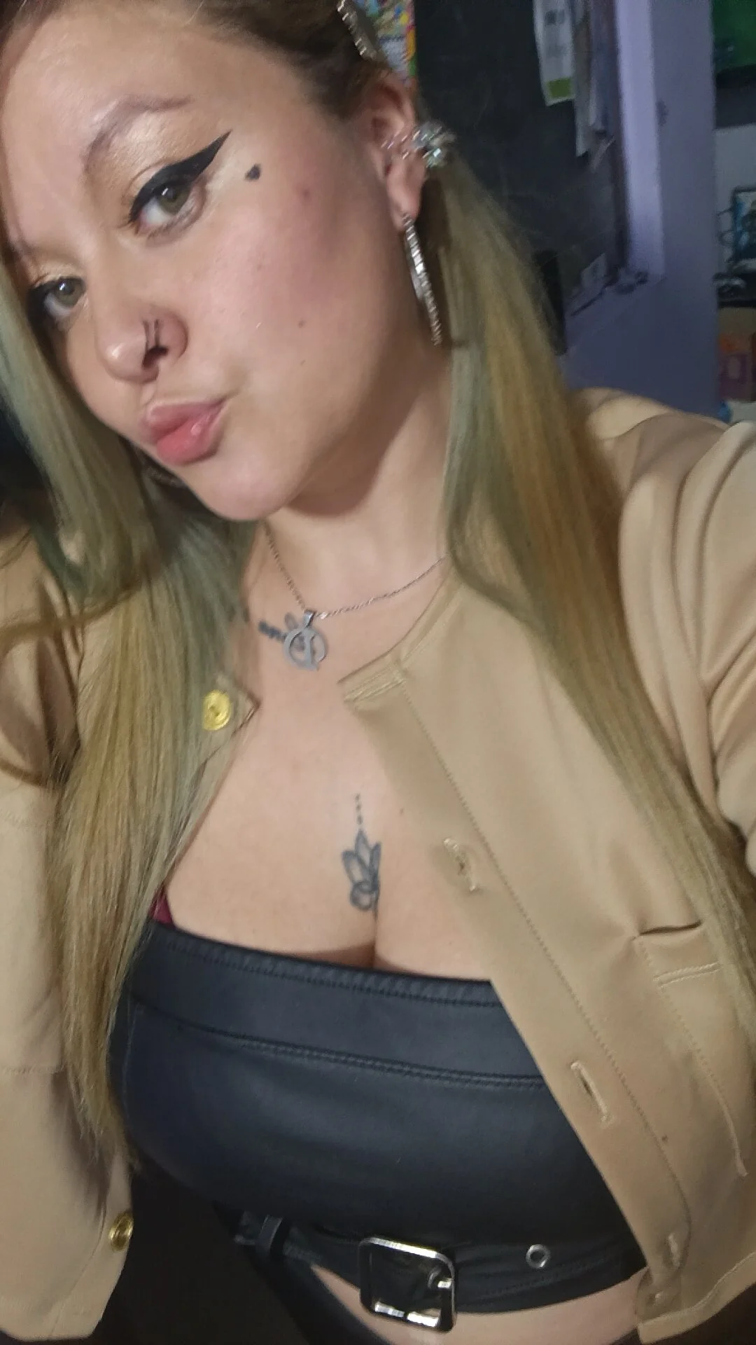 XXX Porn Photo of Nude miley_jensen 8