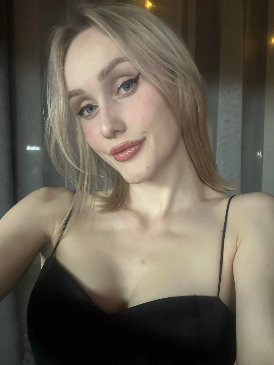 XXX Porn Photo of Nude Bella_Villen 1