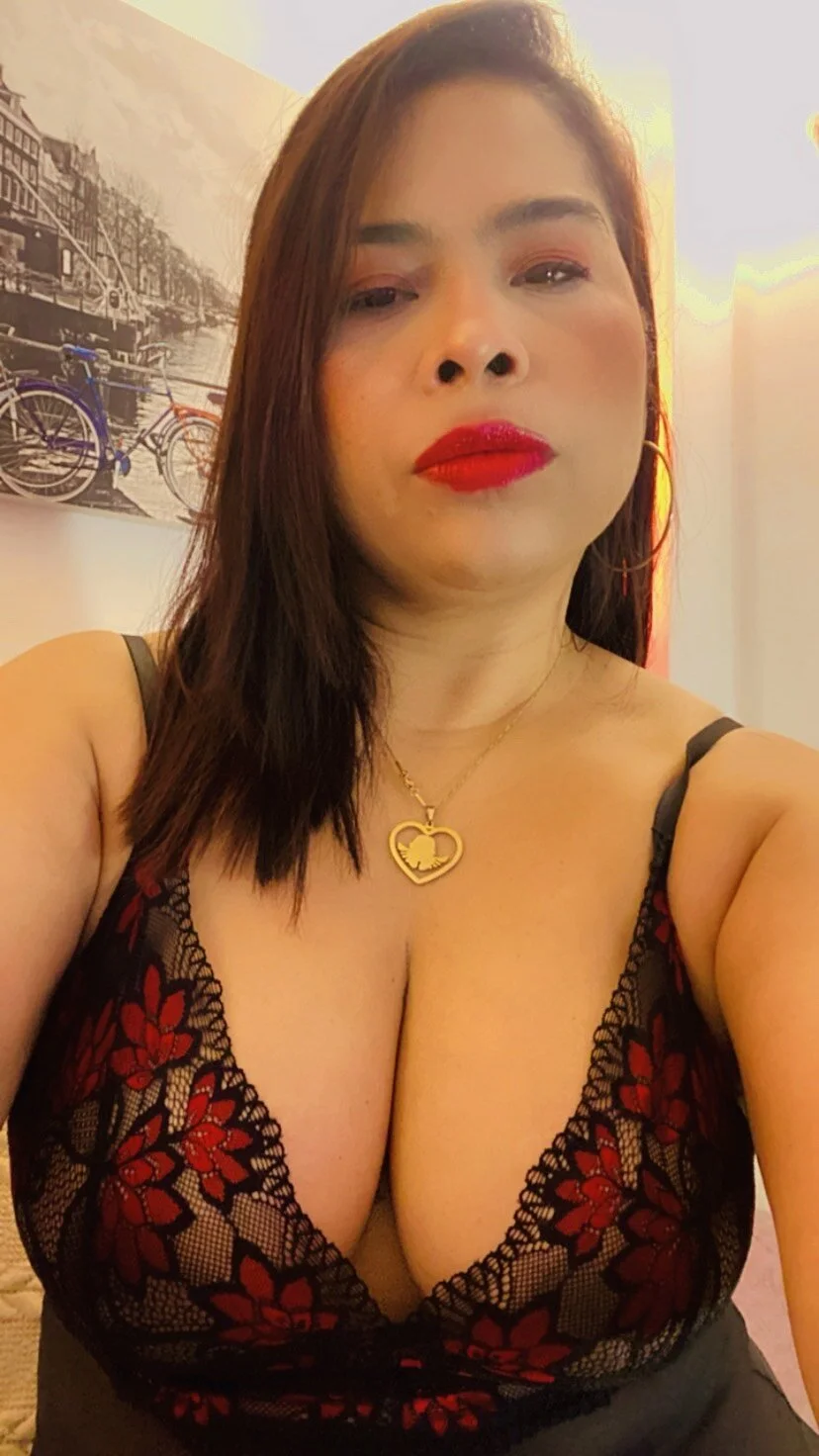 XXX Porn Photo of Nude roselyn_caprice 6