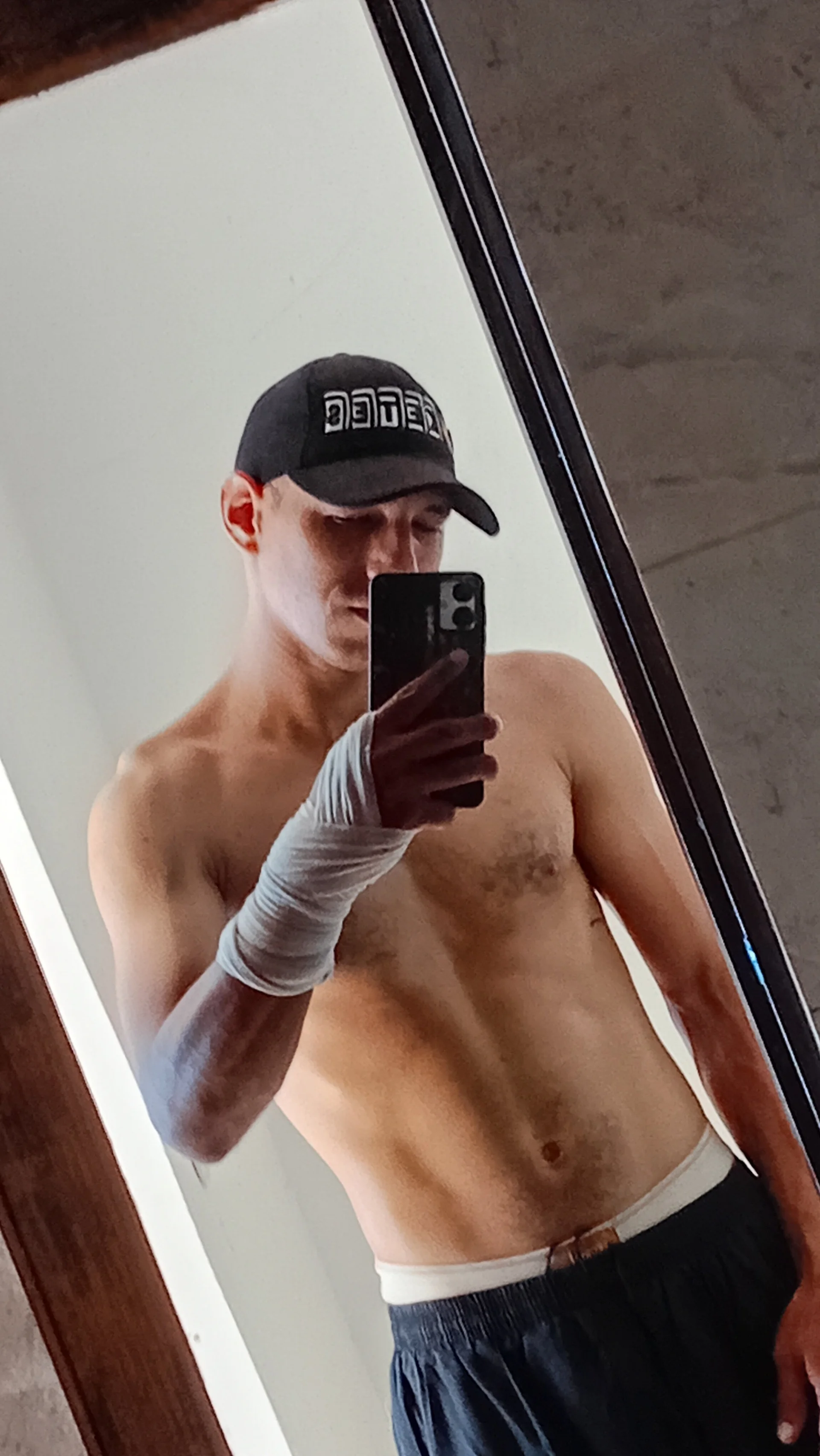 XXX Porn Photo of Nude FLACO_19cm 4