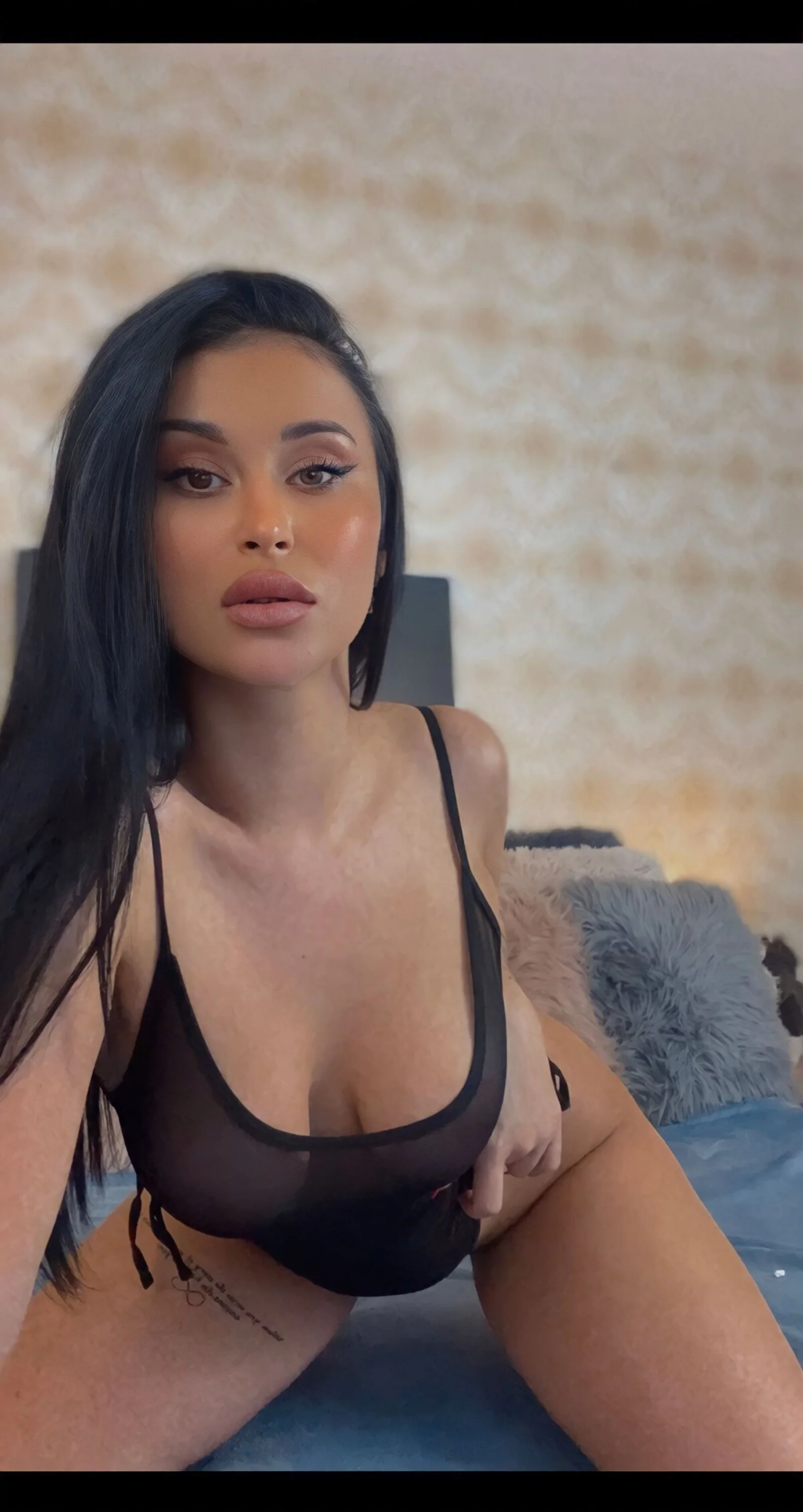 XXX Porn Photo of Nude EmyLaveau 19