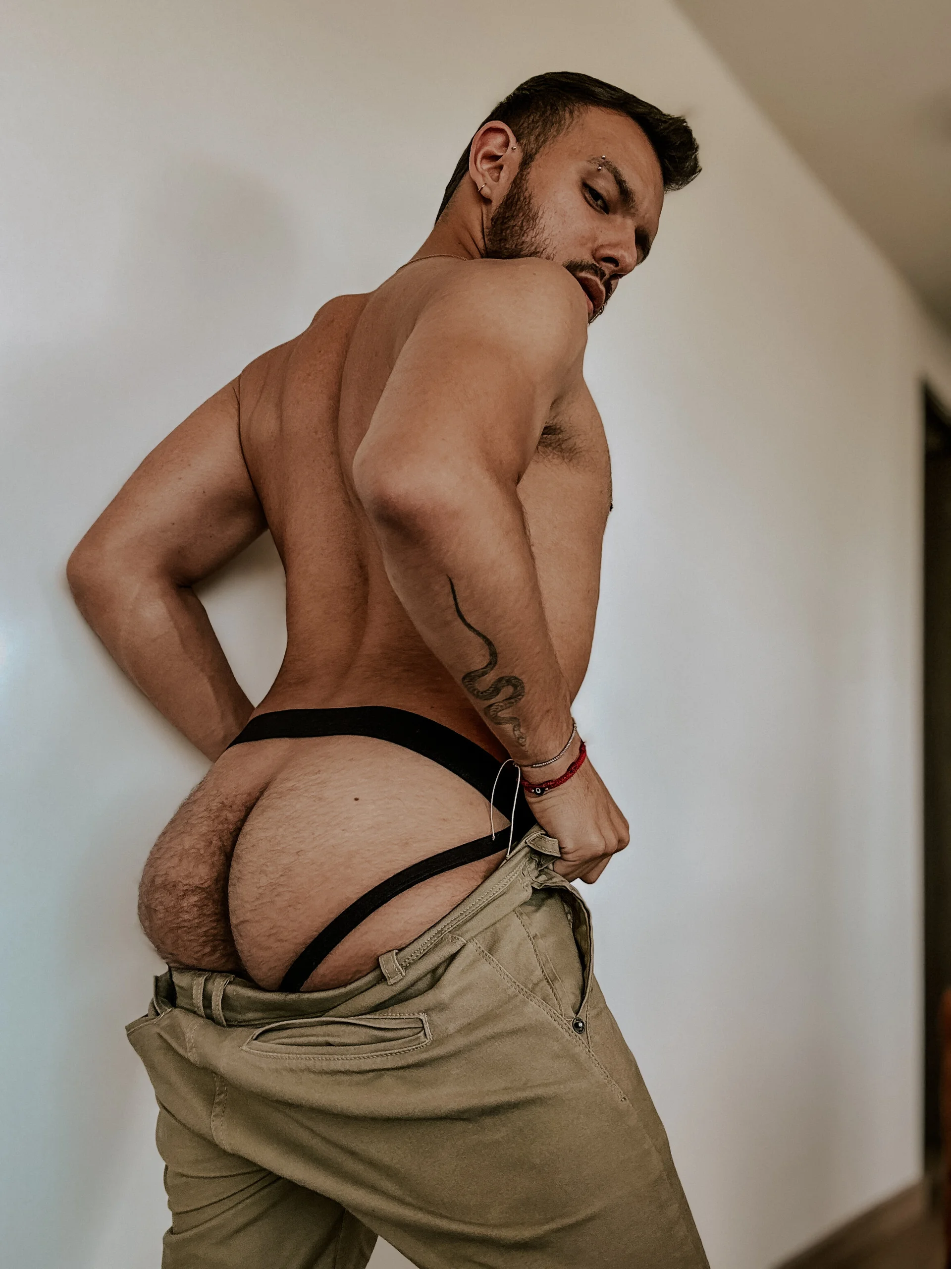 XXX Porn Photo of Nude Simon_Brown 1